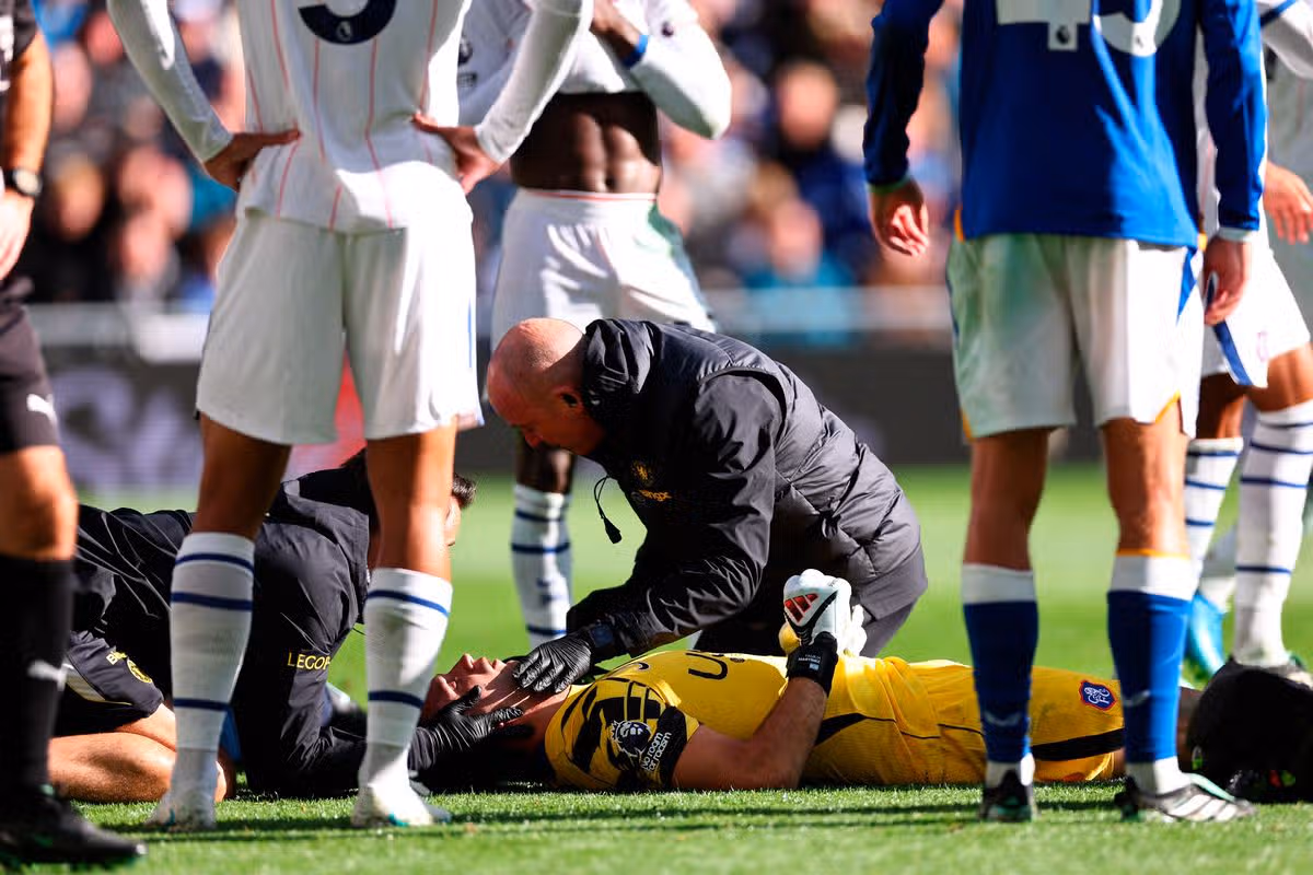 Emiliano Martinez because of a head injury 