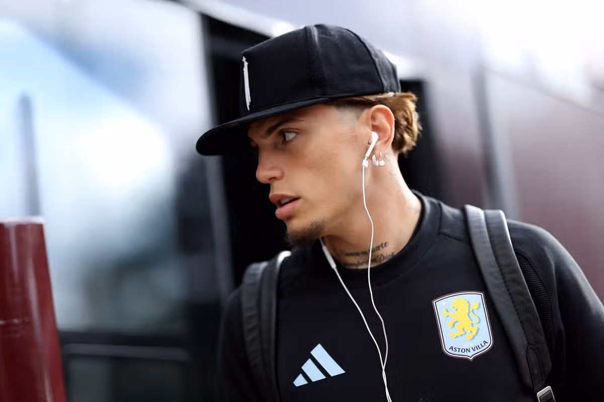 Aston Villa player Alejandro Garnacho 