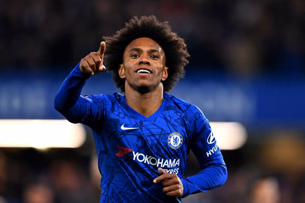 LONDON, ENGLAND - MARCH 03: Willian of Chelsea celebrates after scoring his side's first goal during the FA Cup Fifth Round match between Chelsea FC and Liverpool FC at Stamford Bridge on March 03, 2020 in London, England. (Photo: Clive Mason/Getty Images)