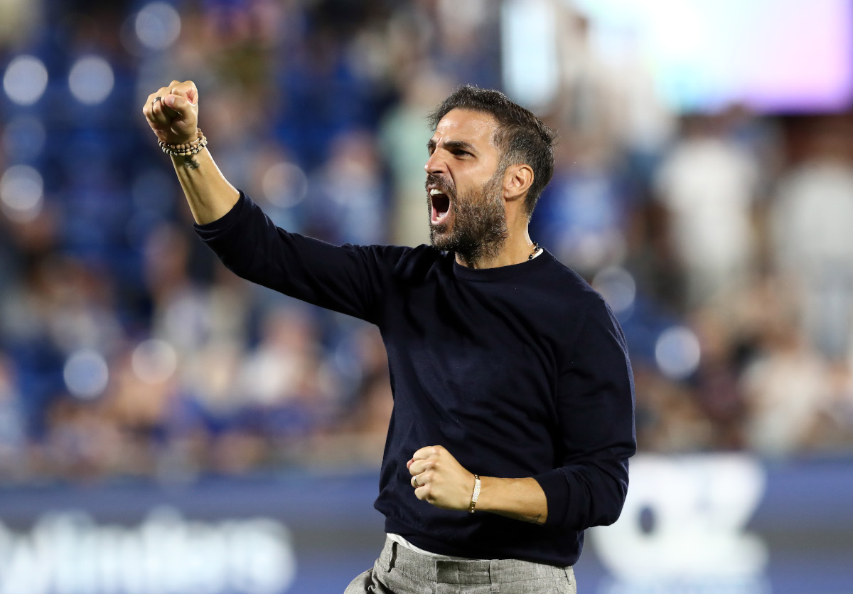 COMO, ITALY - SEPTEMBER 14: Cesc Fabregas, manager of Como 1907, celebrates after the Serie A match between Como 1907 and Parma Calcio at Giuseppe Sinigaglia Stadium on September 14, 2026 in Como, Italy. (Photo by Marco Luzzani/Getty Images)