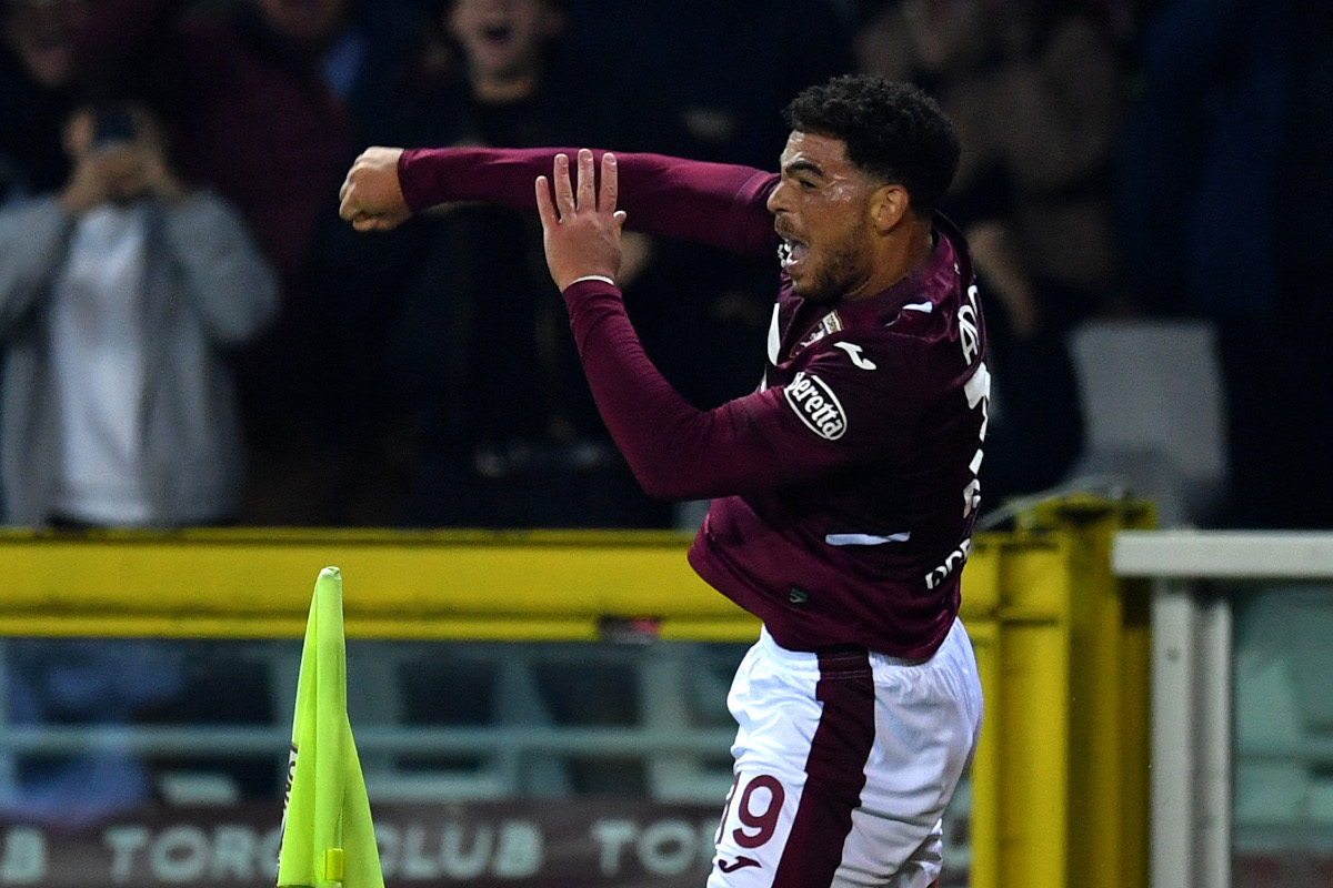 TURIN, ITALY - OCTOBER 27: Che Adams of Torino FC celebrates scoring his team's first goal during the Serie A match between Torino FC and Como 1907 at Stadio Olimpico Grande Torino on October 27, 2026 in Turin, Italy. (Photo: Valerio Pennicino/Getty Images)