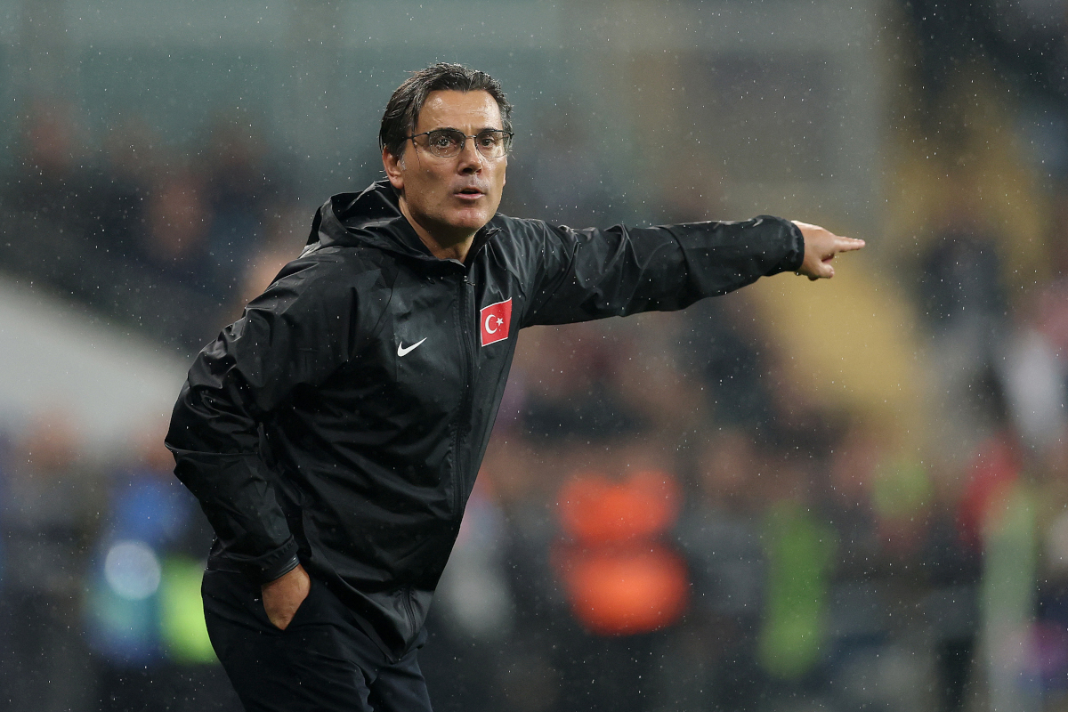 BURSA, TURKEY - SEPTEMBER 28: Turkey head coach Vincenzo Montella gestures during the UEFA Nations League 2026/27 group stage match between Turkey and Italy at Atatürk Sports Complex Matli Stadium on September 28, 2026 in Bursa, Turkey. (Photo by Ahmed Mora/Getty Images)