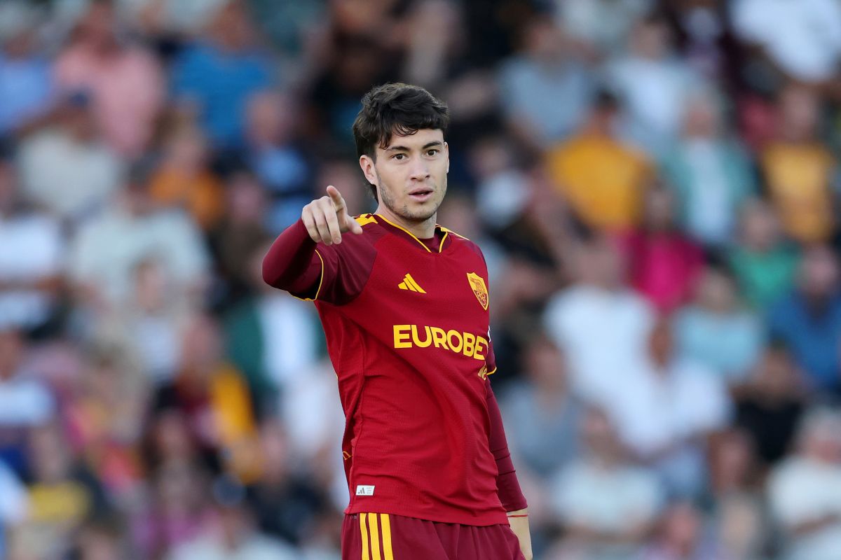 NEWPORT, WALES - AUGUST 04: Matias Soule of AS Roma gestures during the pre-season friendly between Newport County and AS Roma at Rodney Parade on August 04, 2026 in Newport, Wales. (Photo by Dan Istitene/Getty Images)