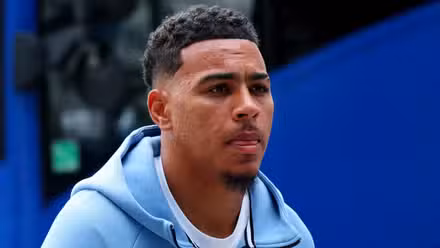 Morgan Rogers, a member of the England national team, arrived at the stadium before the match
