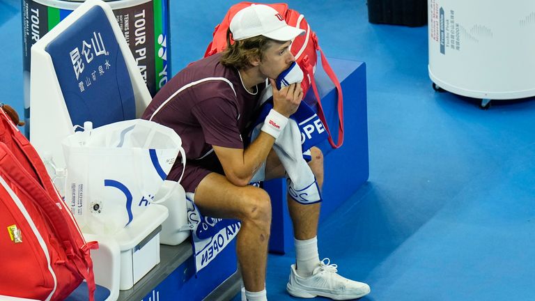 De Minaur was close to tears after retiring in Beijing